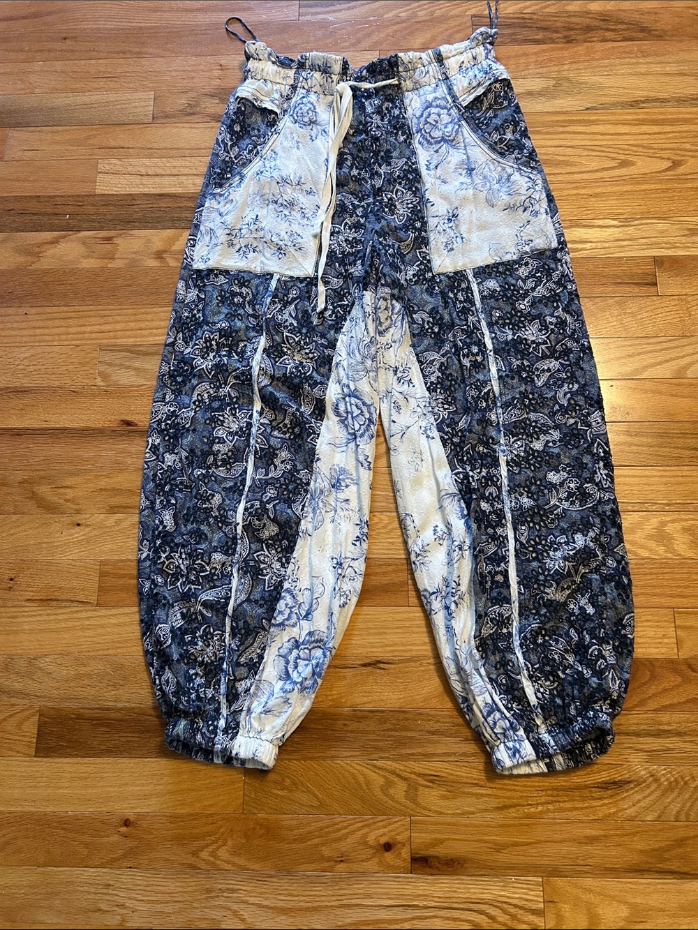 Free People Sweet It Is pants. XS. Patchwork style. Eyelet embroidery.